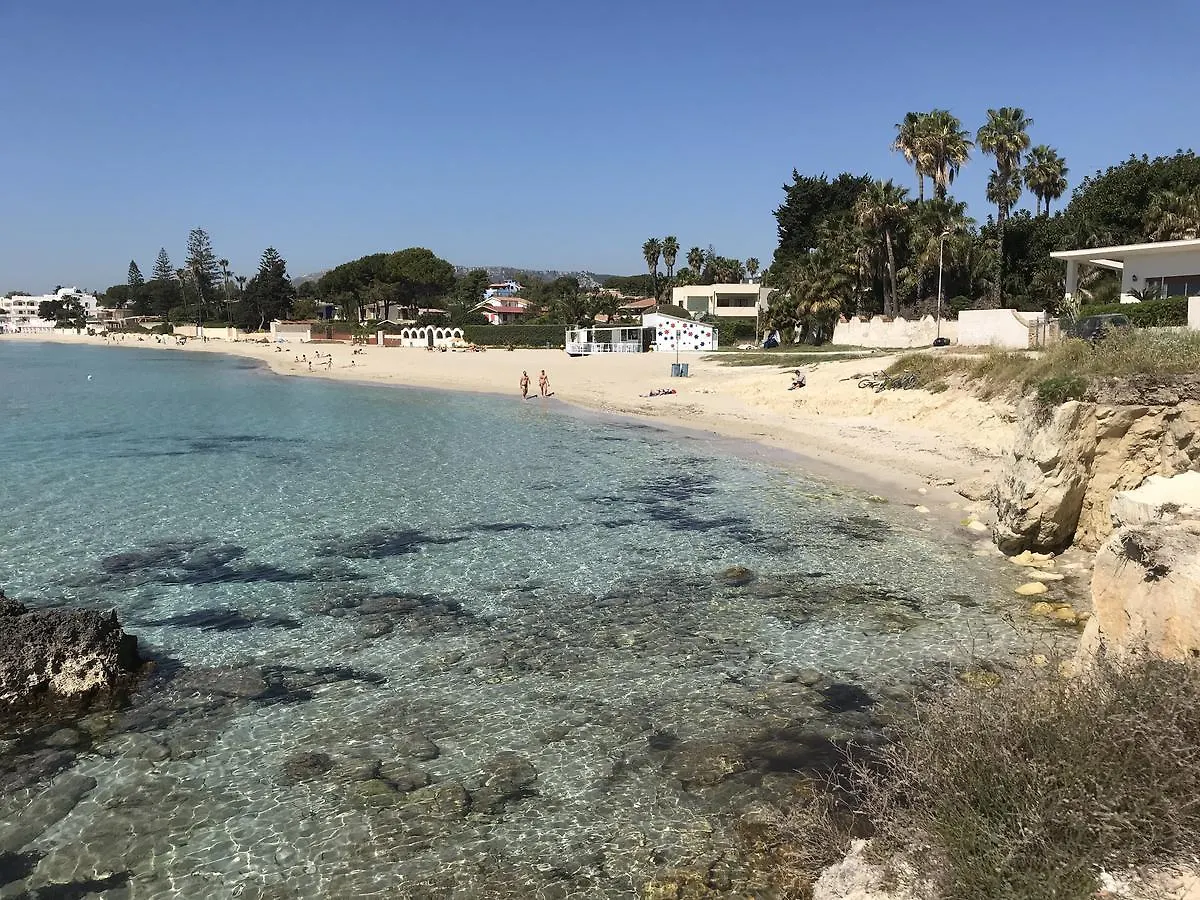 Apartment Villa Giulia Fontane Bianche Italy